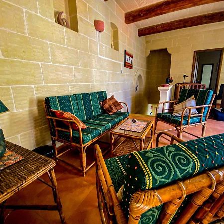 Serenity Bnb Xagħra Buitenkant foto